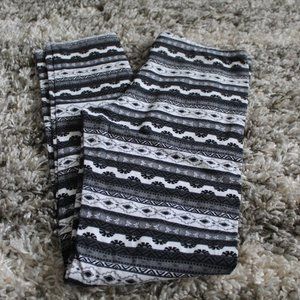 Girls Old Navy Full Length Leggings Black White Gray Geometric Shapes 10/12 NWOT